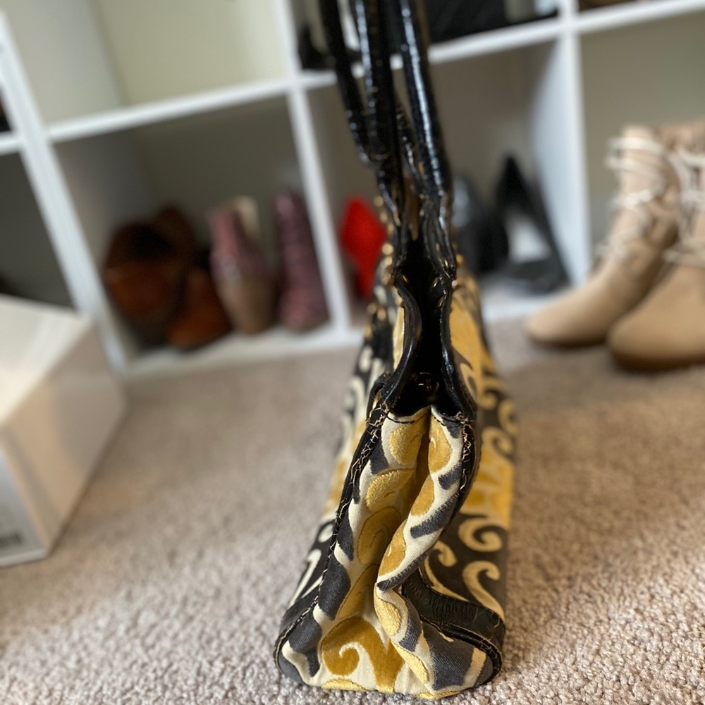 Vintage Miu Miu Velluto Twiggy Tote - Picture 9 of 10